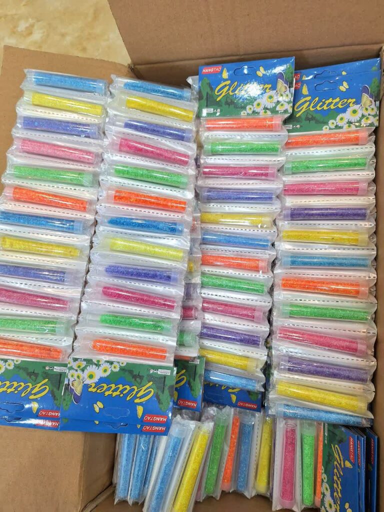 اکلیل ورقی رنگ فسفری